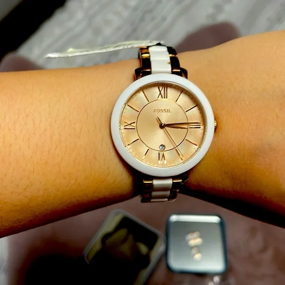 Like new Fossil watch, adjustable links s-l400.jpg main image 3